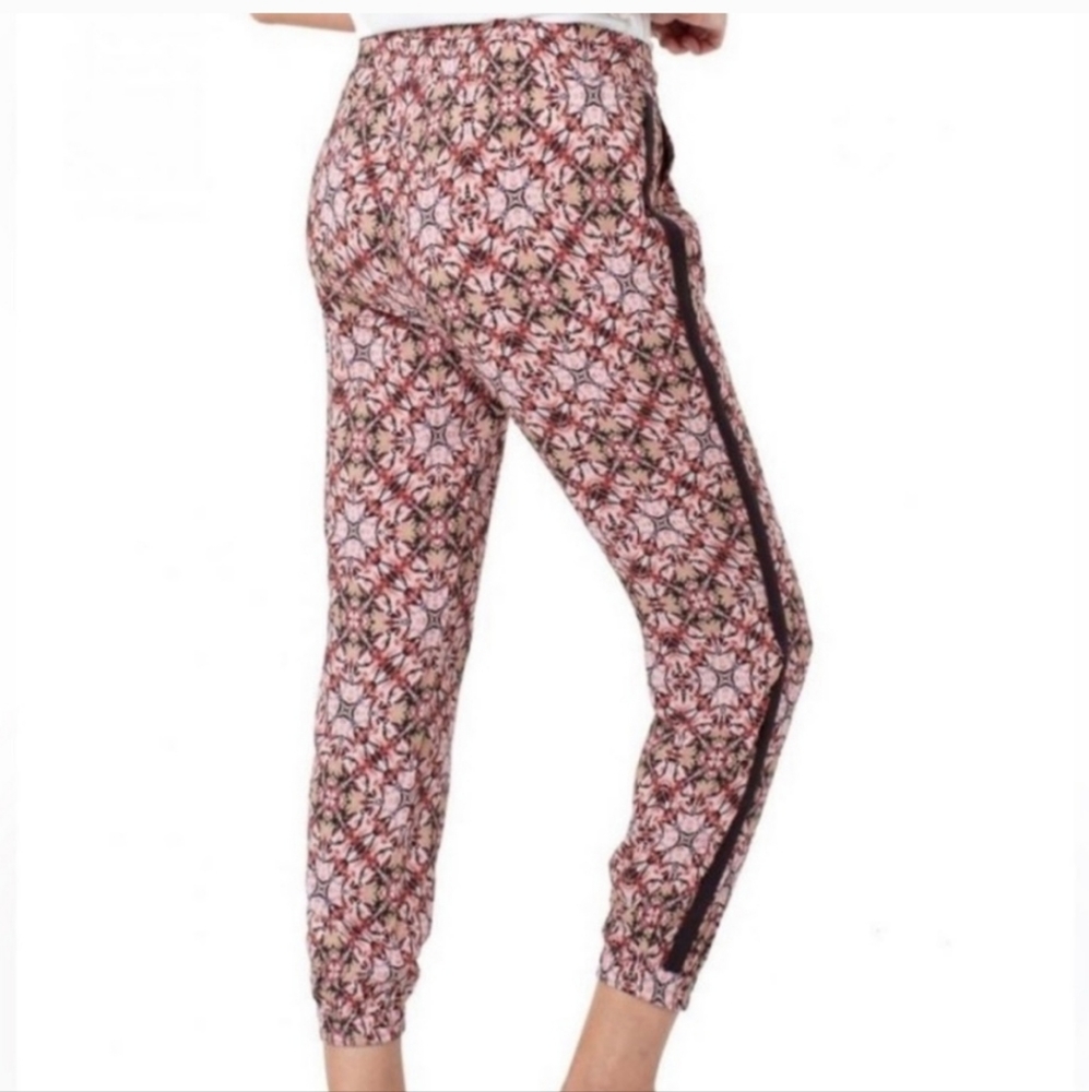 Liverpool Los Angeles Easy Fit Cropped Cropped Jogger Dyed Abstract‎ Tile Print